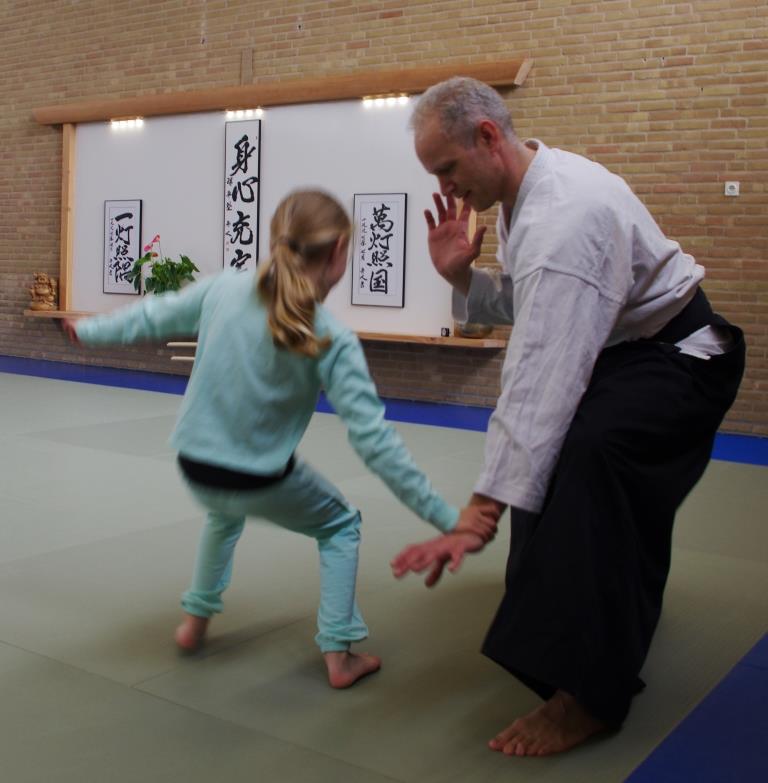 Vader en dochter aan het werk: hoe breng je iemand uit balans?